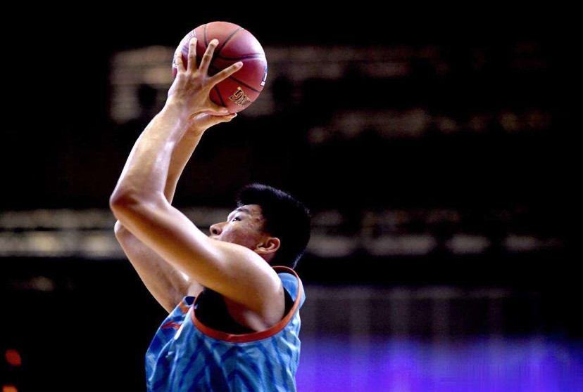 爱游戏体育入口-风云突变本菲卡转会期绝杀压哨；CBA常规赛版图或变；底气十足；身体对抗强度拉满的简单介绍-爱游戏体育入口